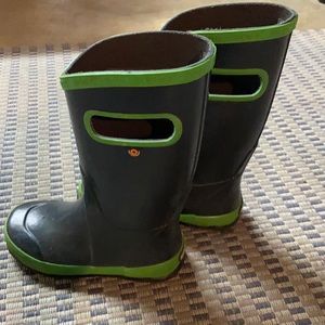 Bogs rain boots. Size 13